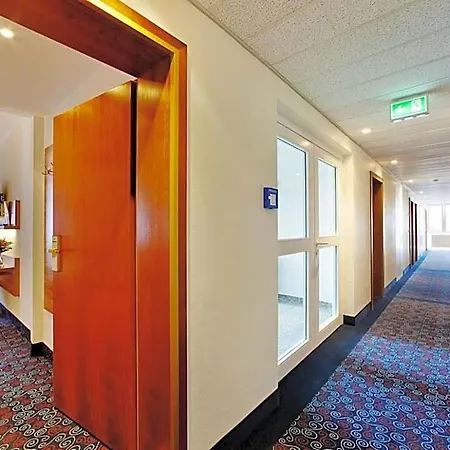 Hotell Am Dom 3*