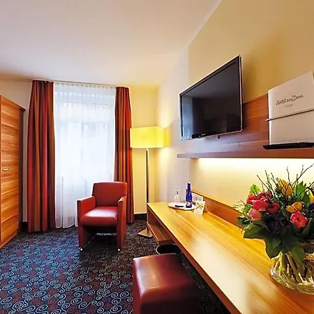 Am Dom Hotell 3*