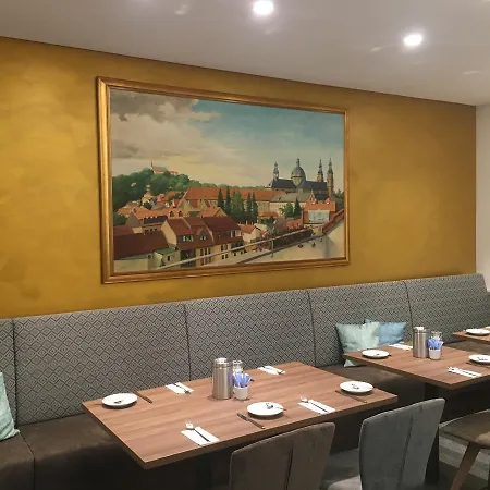 Am Dom Hotel 3*